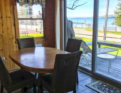 Lakeview #1 Dining Area